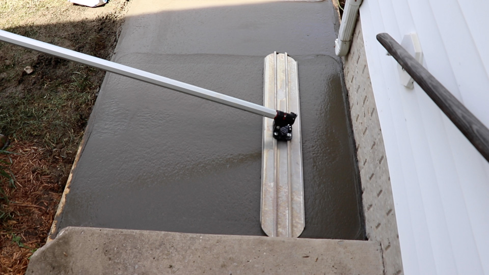 Bull Float Ramp Simple Sidewalk Repair - MARSHALLTOWN®