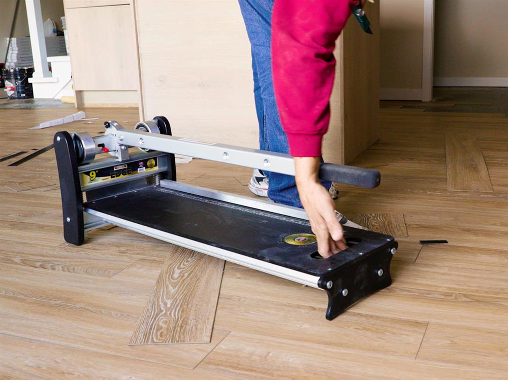 The Must-Have Tool for Flooring Professionals - MARSHALLTOWN®